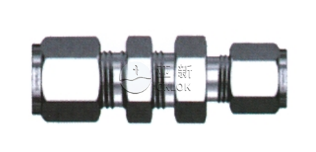 双卡套变径穿板接头